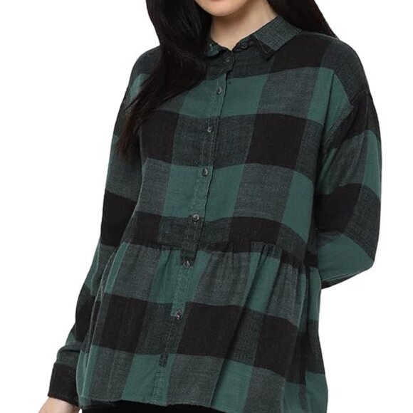 American Eagle Outfitters green plaid flannel button down shirt / top oversized - Picture 1 of 11